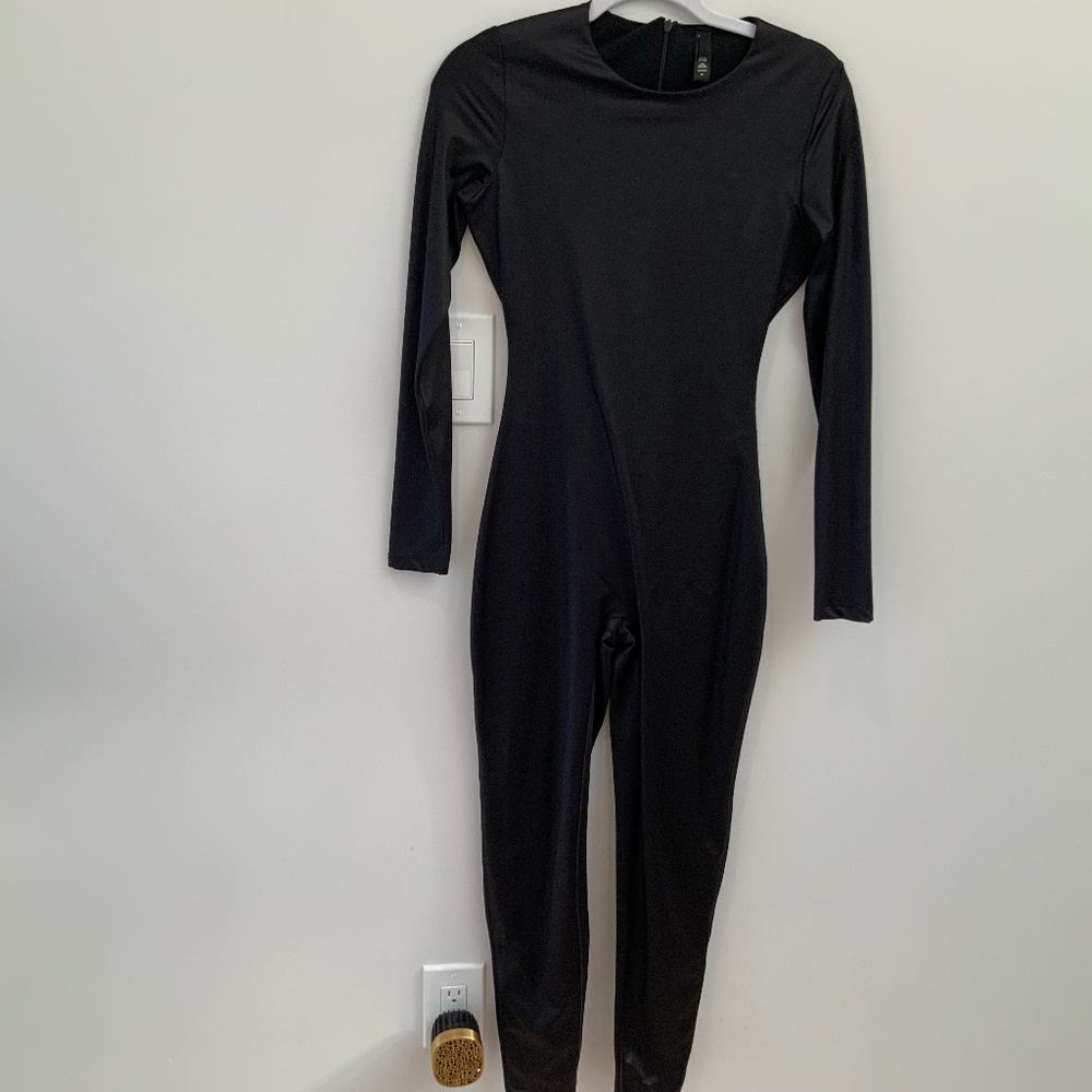 Skims black bodysuit size medium